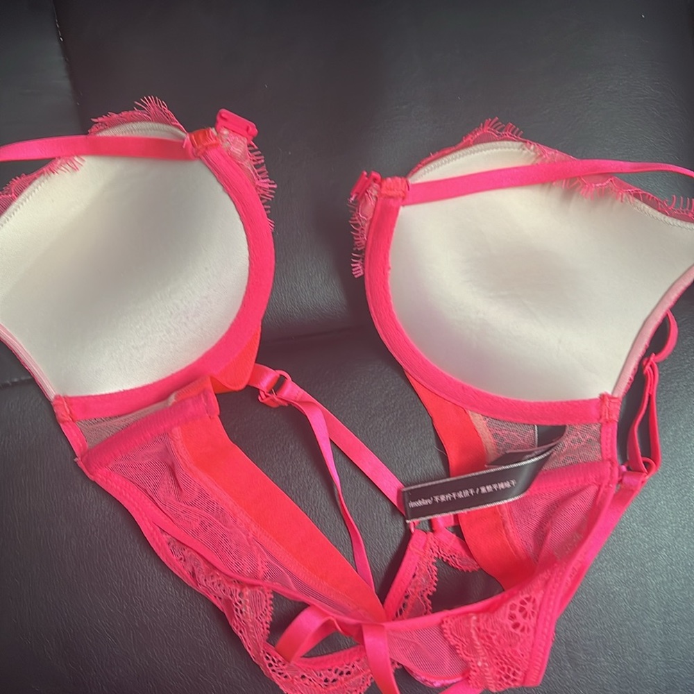 NWOT Victoria Secret Push Up Bra S 30B - Picture 5 of 5